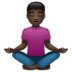 WhatsApp里的打坐的男人：肤色暗淡emoji表情
