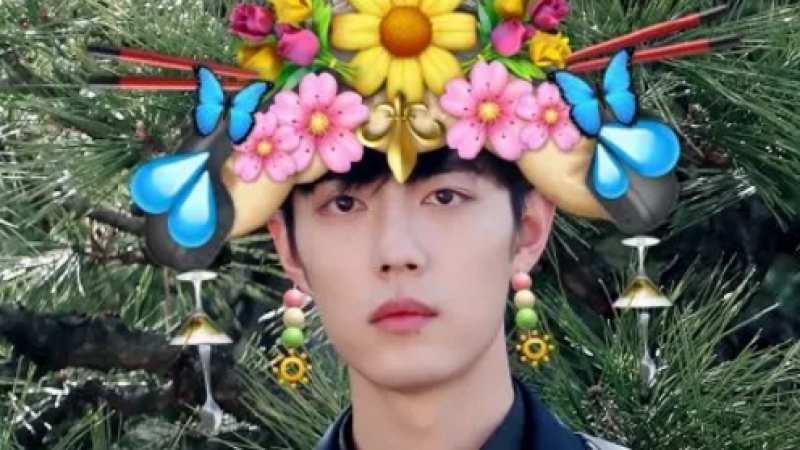 “emoji表情p图大赛！这届网友过分优秀了哈哈哈！”