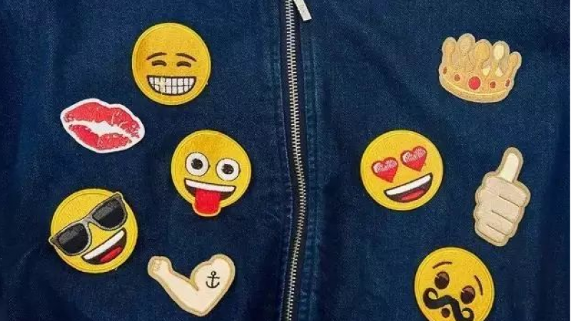 你的身上还差这些表情 | emoji与潮流服饰的碰撞