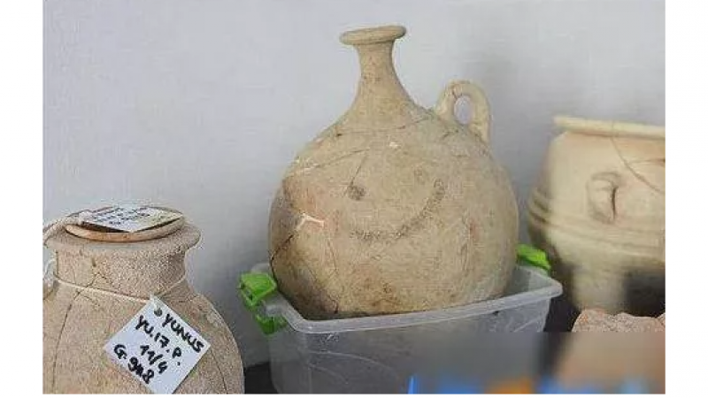 你用的笑脸emoji，3700年前就有了！缩略图